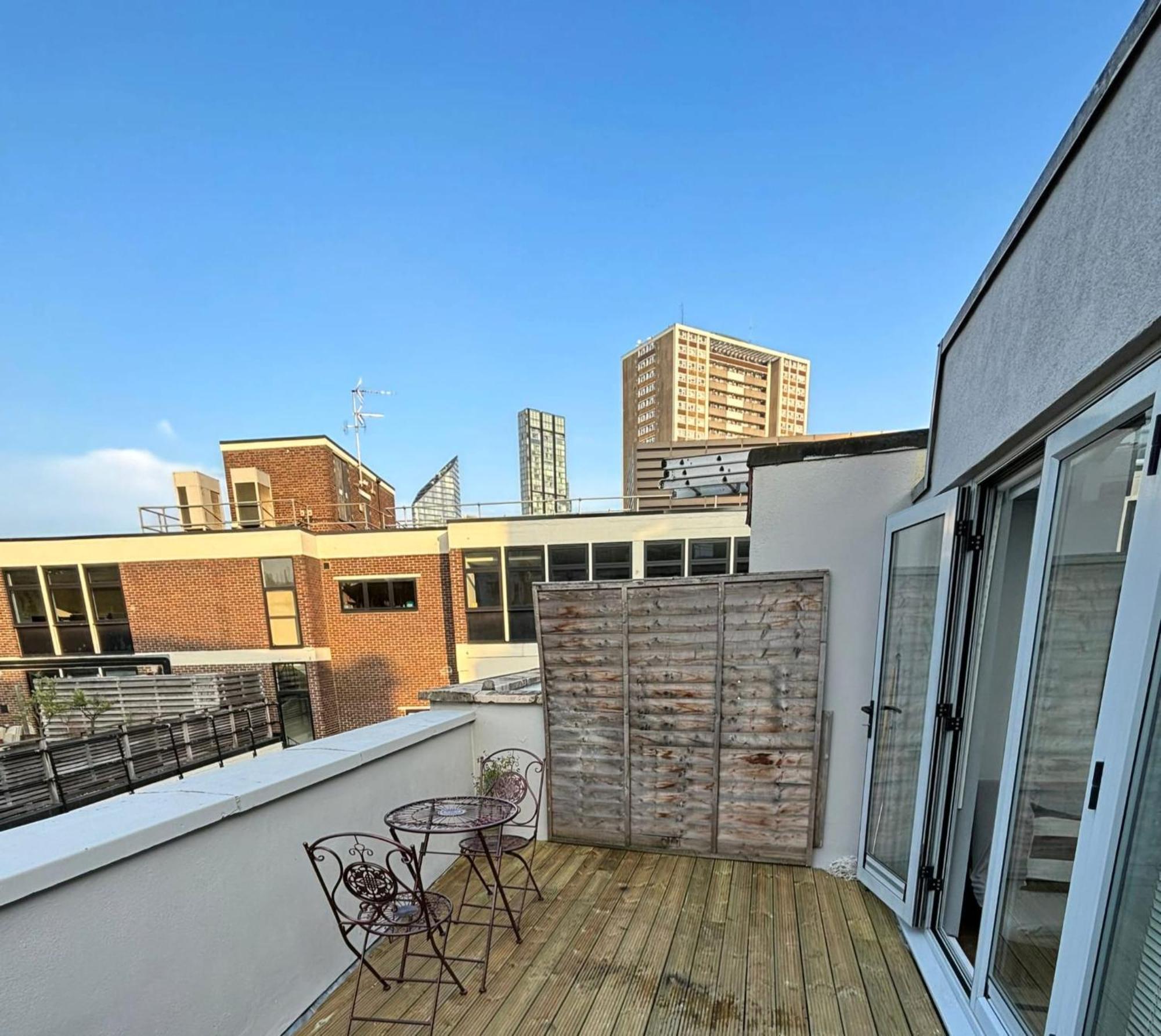 Top Floor Delightful Flat Διαμέρισμα Λονδίνο Εξωτερικό φωτογραφία